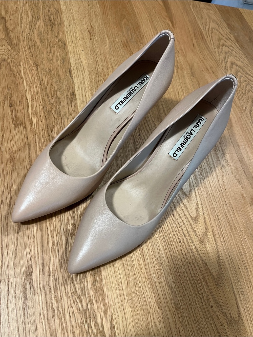 Karl Lagerfeld Beige Pointed-Toe Women's Pumps